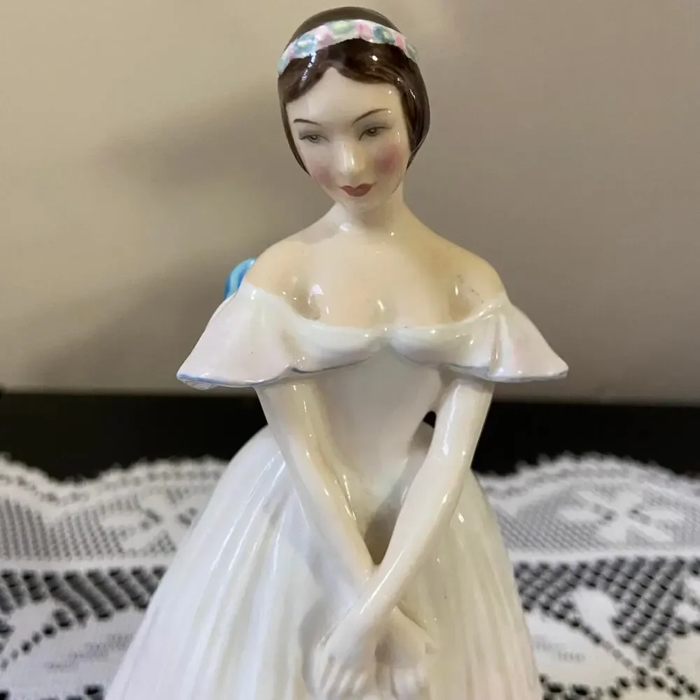 Royal Doulton  La‎ Sylphide Ceramic Figurine